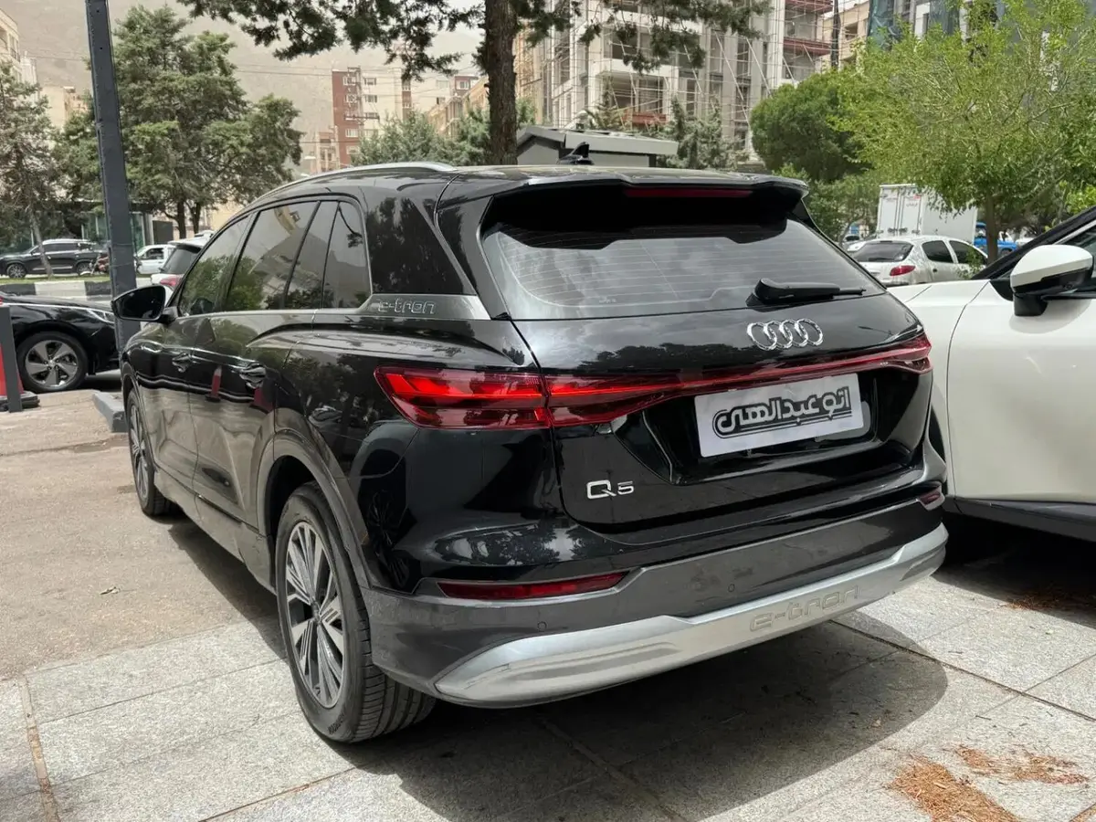 آئودی  Q5 e-tron