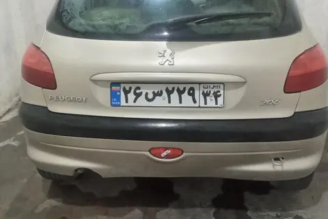 پژو، 206