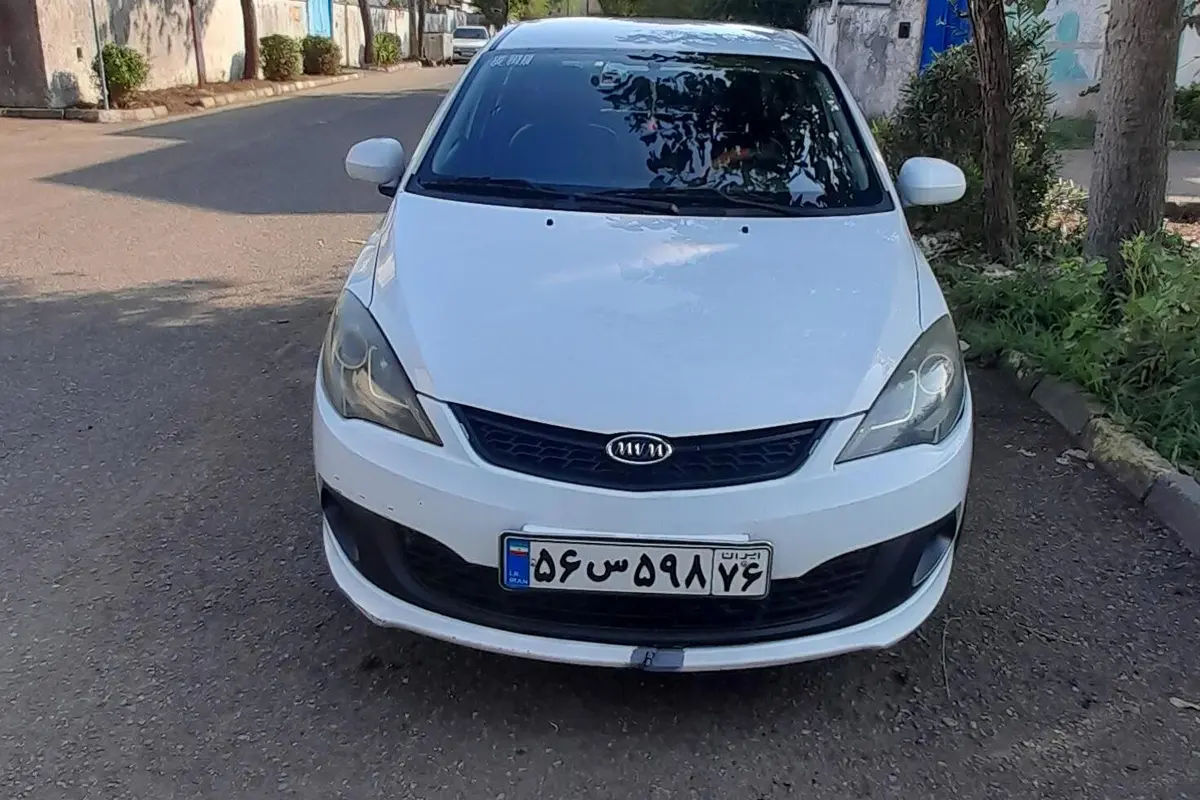 ام وی ام،  315هاچ بک
