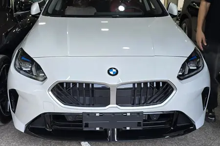 ب ام و سری 2 گرن کوپه
