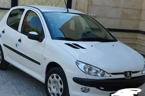 پژو، 206