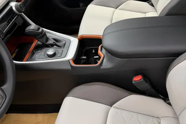 تویوتا، راوفور