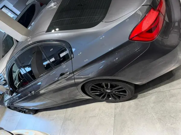 ب ام و، سری 3 سدان