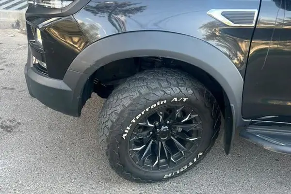 کی ام سی  T9