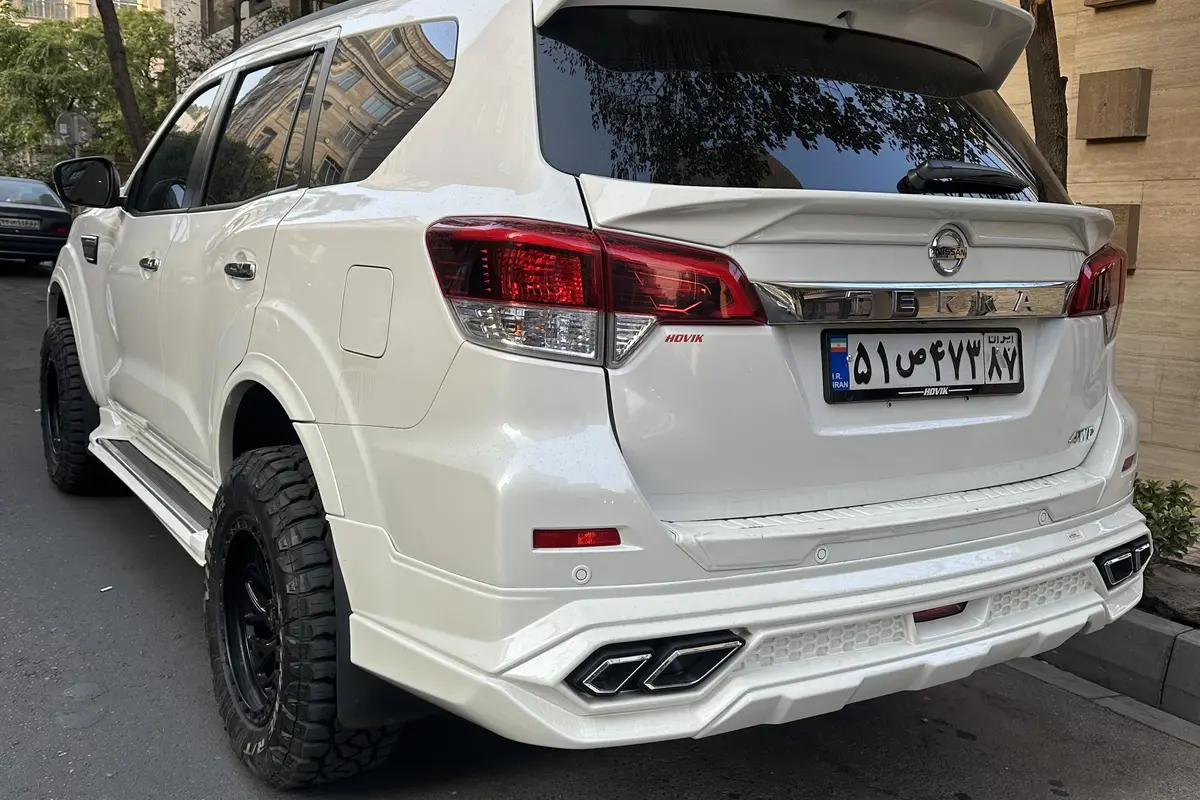 نیسان،  ترا