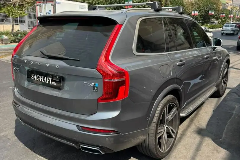 ولوو،  XC90