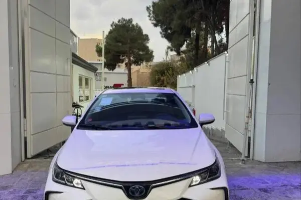 تویوتا، کرولا هیبرید