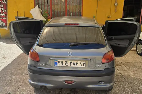 پژو، 206