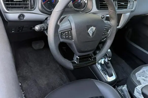 تارا، اتوماتیک V4