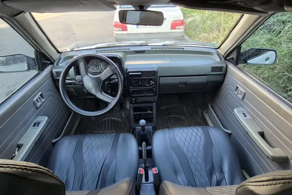 پراید، صندوق دار