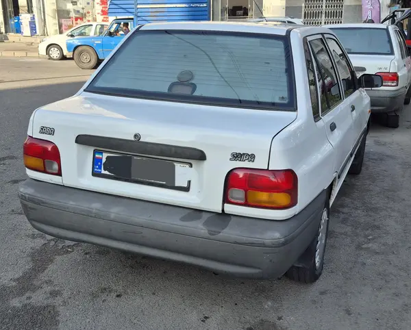 پراید، صندوق دار