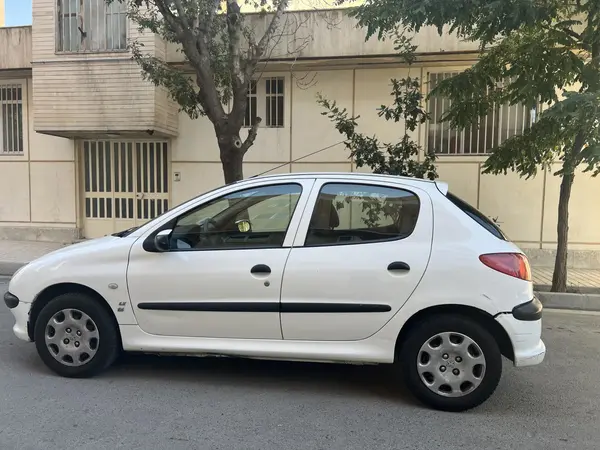 پژو  206