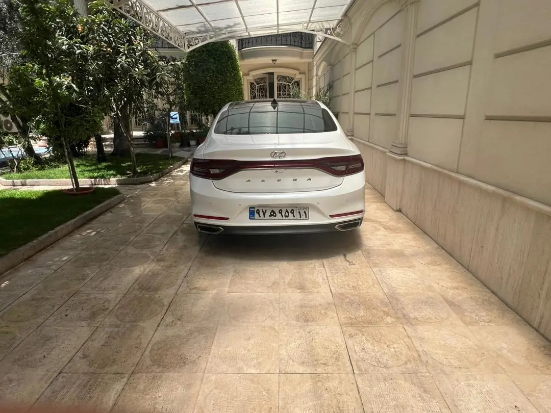 هیوندای،  آزرا (گرنجور)