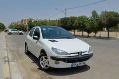 پژو، 206