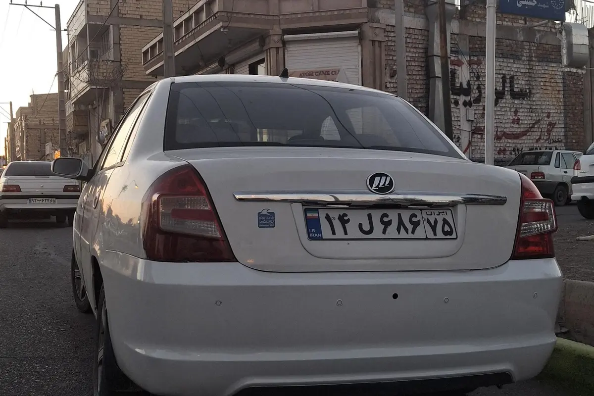لیفان،  520i