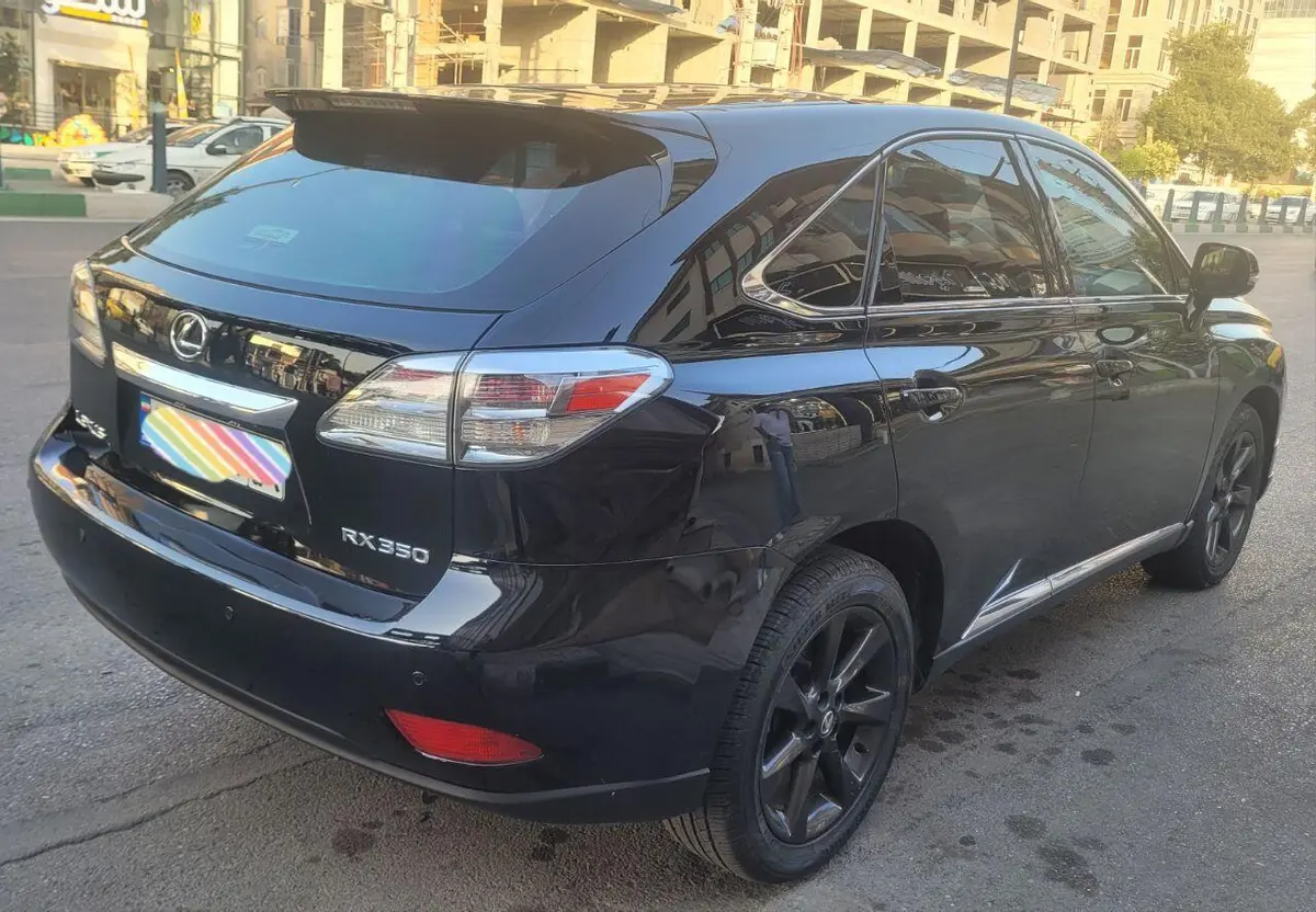 لکسوس،  RX