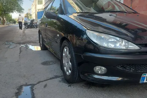 پژو، 206