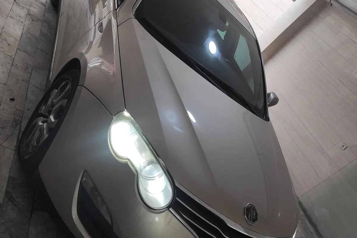 ام جی،  550