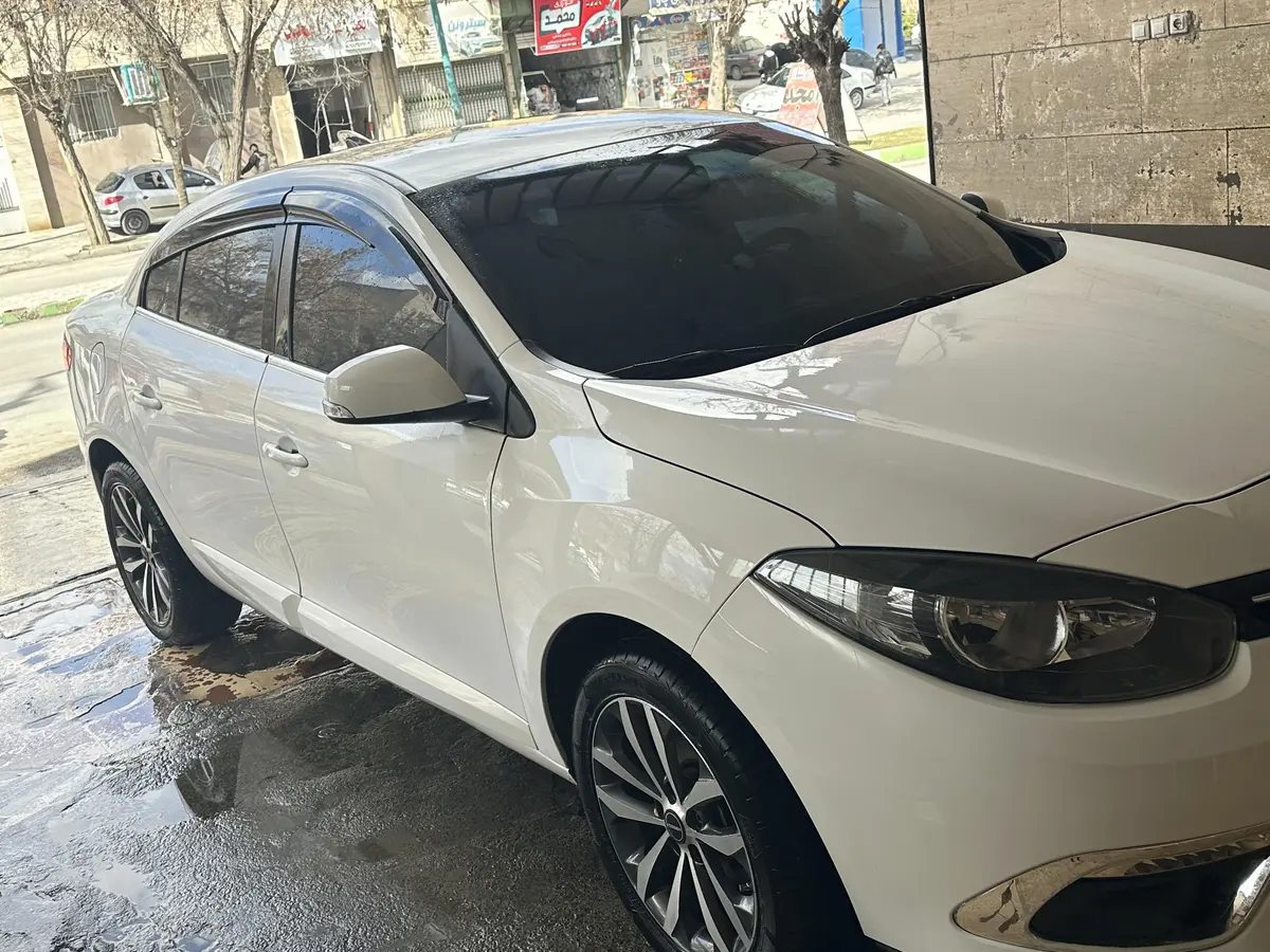 رنو،  فلوئنس