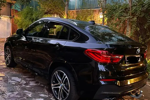 ب ام و، X4