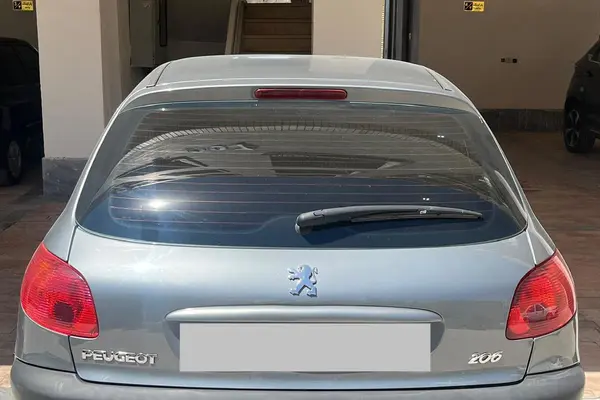 پژو  206
