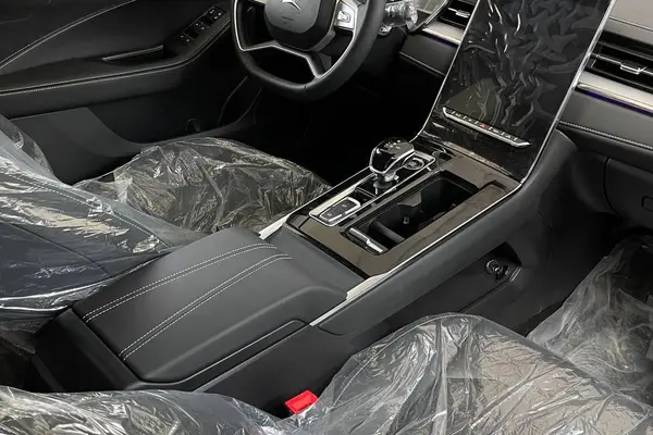 پیش فروش کی ام سی، J7