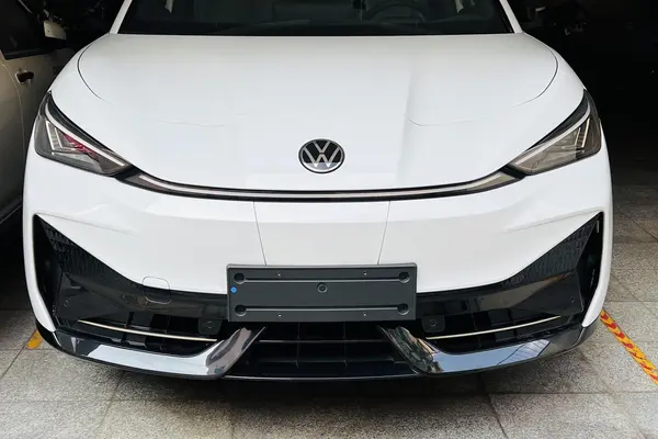 فولکس، آی دی یونیکس