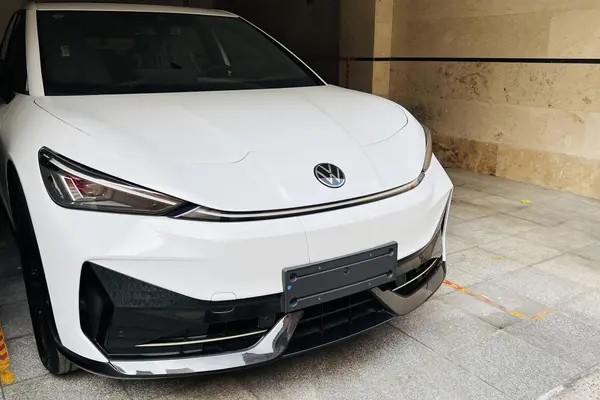 فولکس، آی دی یونیکس