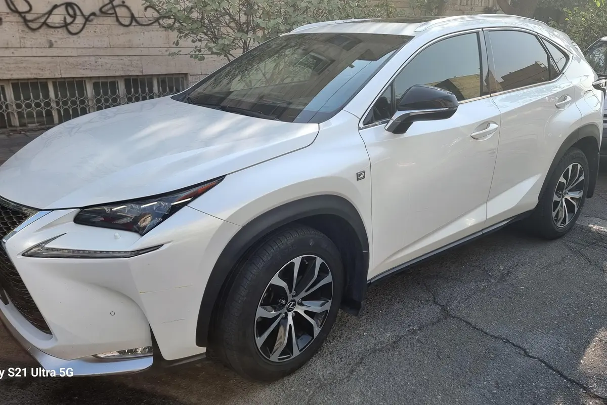 لکسوس،  NX