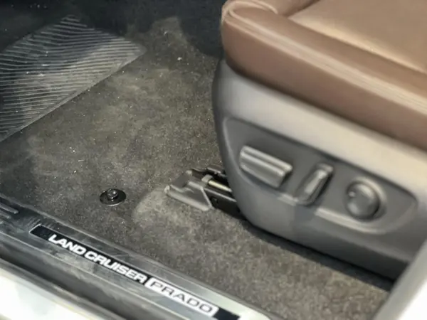 تویوتا، پرادو  چهار در