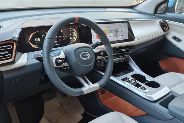 جی ای سی، GS3 Emzoom