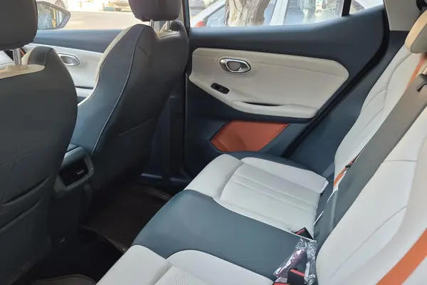 جی ای سی، GS3 Emzoom