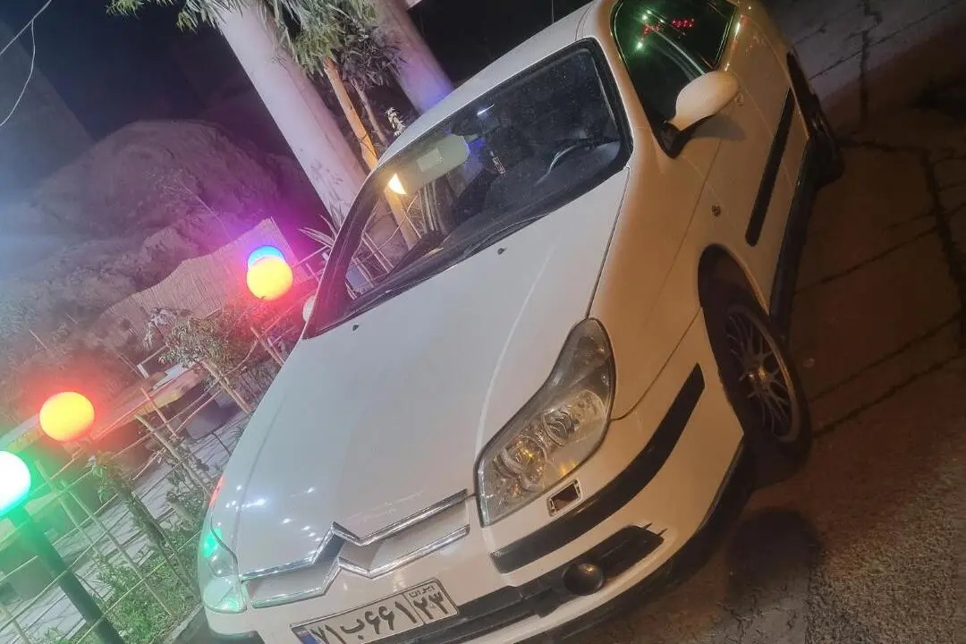 سیتروئن،  C5