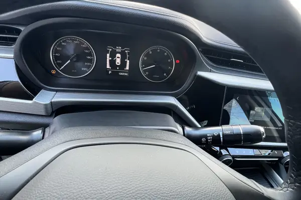 ام وی ام، M5 پرو