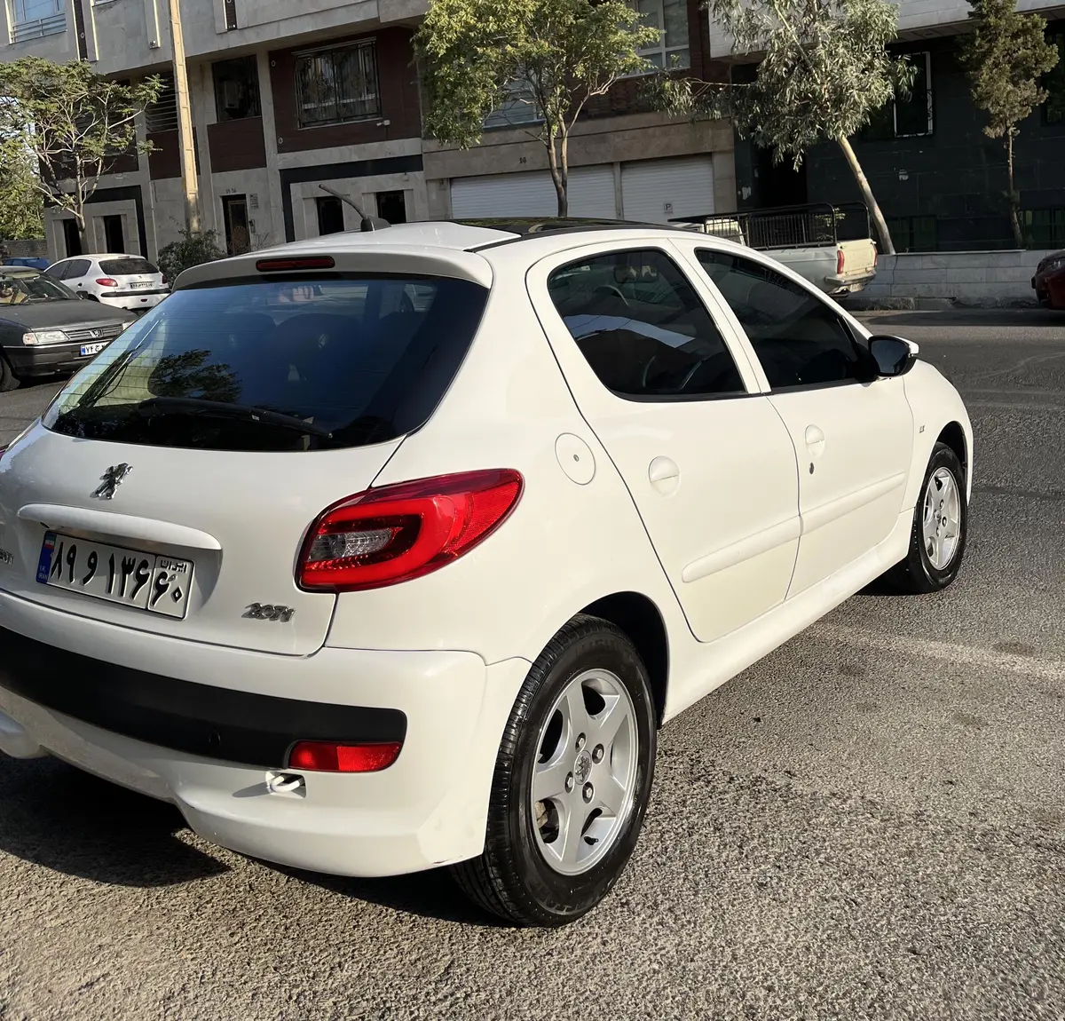 پژو،  207
