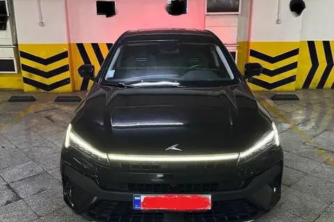 کی ام سی، J7