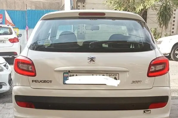 پژو،  207