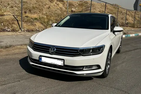 فولکس، پاسات
