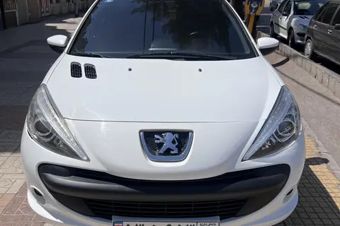 پژو، 207
