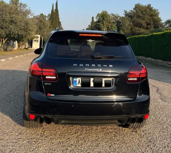 پورشه، کاین