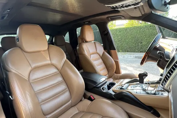 پورشه، کاین