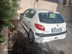 پژو، 206