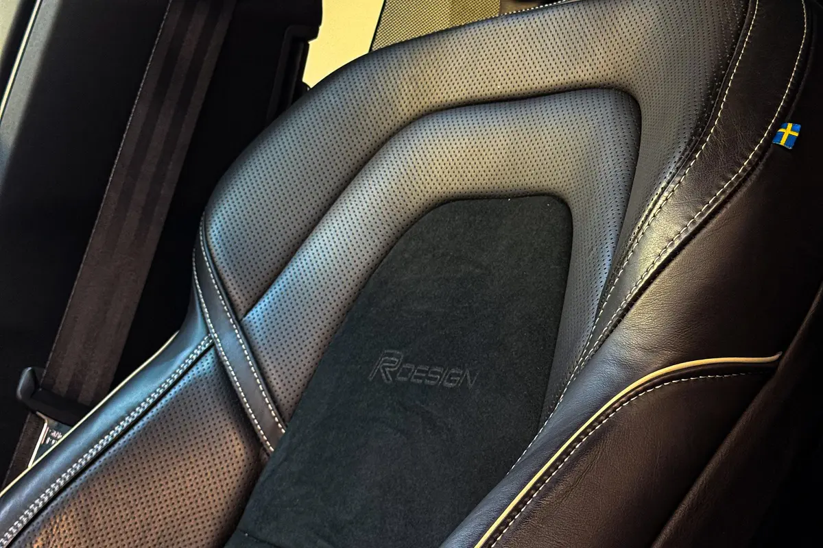 ولوو،  XC90