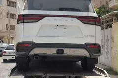 لکسوس، LX