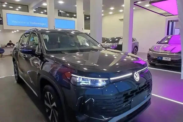 فولکس، تایرون L