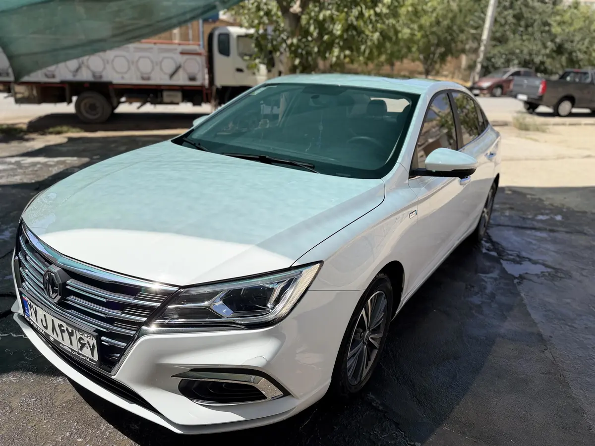 ام جی،  5