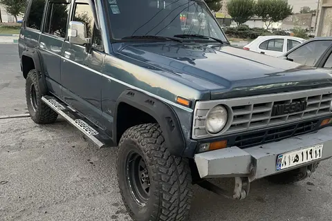 نیسان، پاترول چهار در