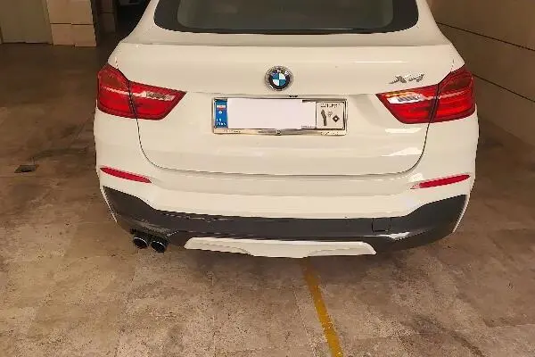 ب ام و  X4