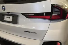 ب ام و، iX1