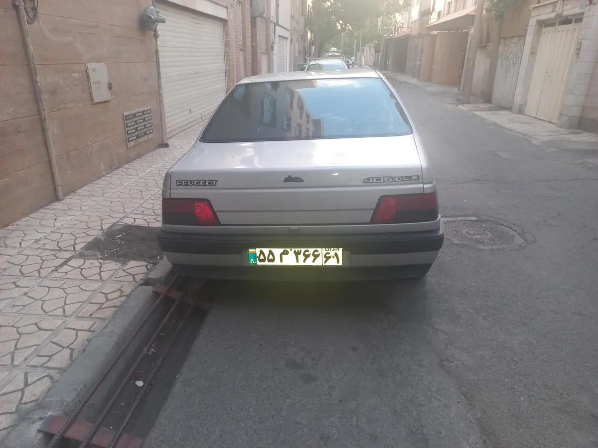پژو،  405